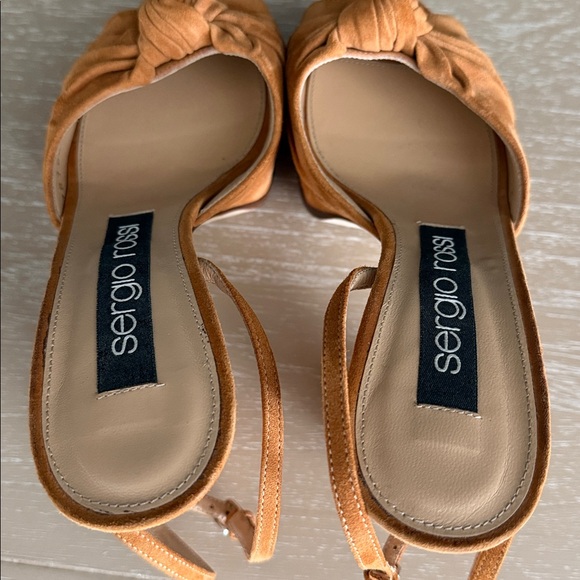 Sergio Rossi Tan Suede Platform Heels - Picture 7 of 12